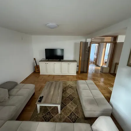 Apartament Boka *
